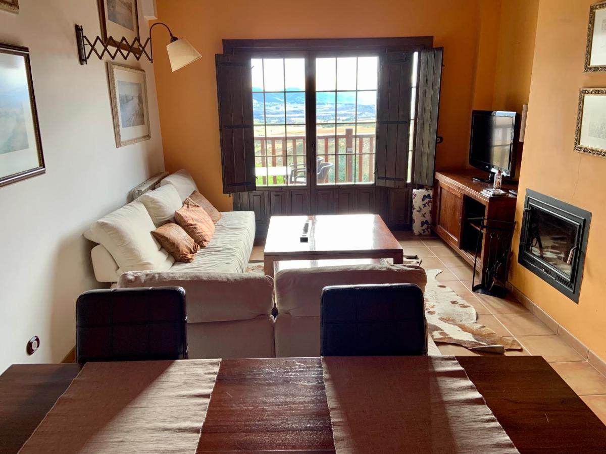 Ferienwohnung Badaguas - Duplex En El Pirineo Jaca Exterior foto